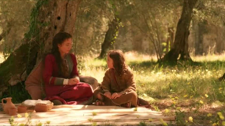 Белая мессия кино. Фильм the_young_messiah_2016 мария. Фильм the_young_messiah_2016. Молодой мессия фильм 2016. Молодой мессия (2015).