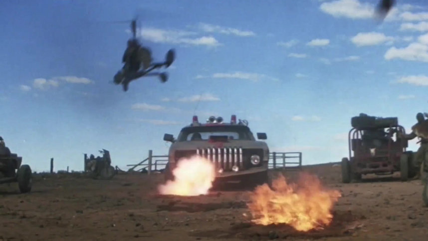 Фильм Безумный Макс 2: Воин Дороги (1981) Описание, Содержание.